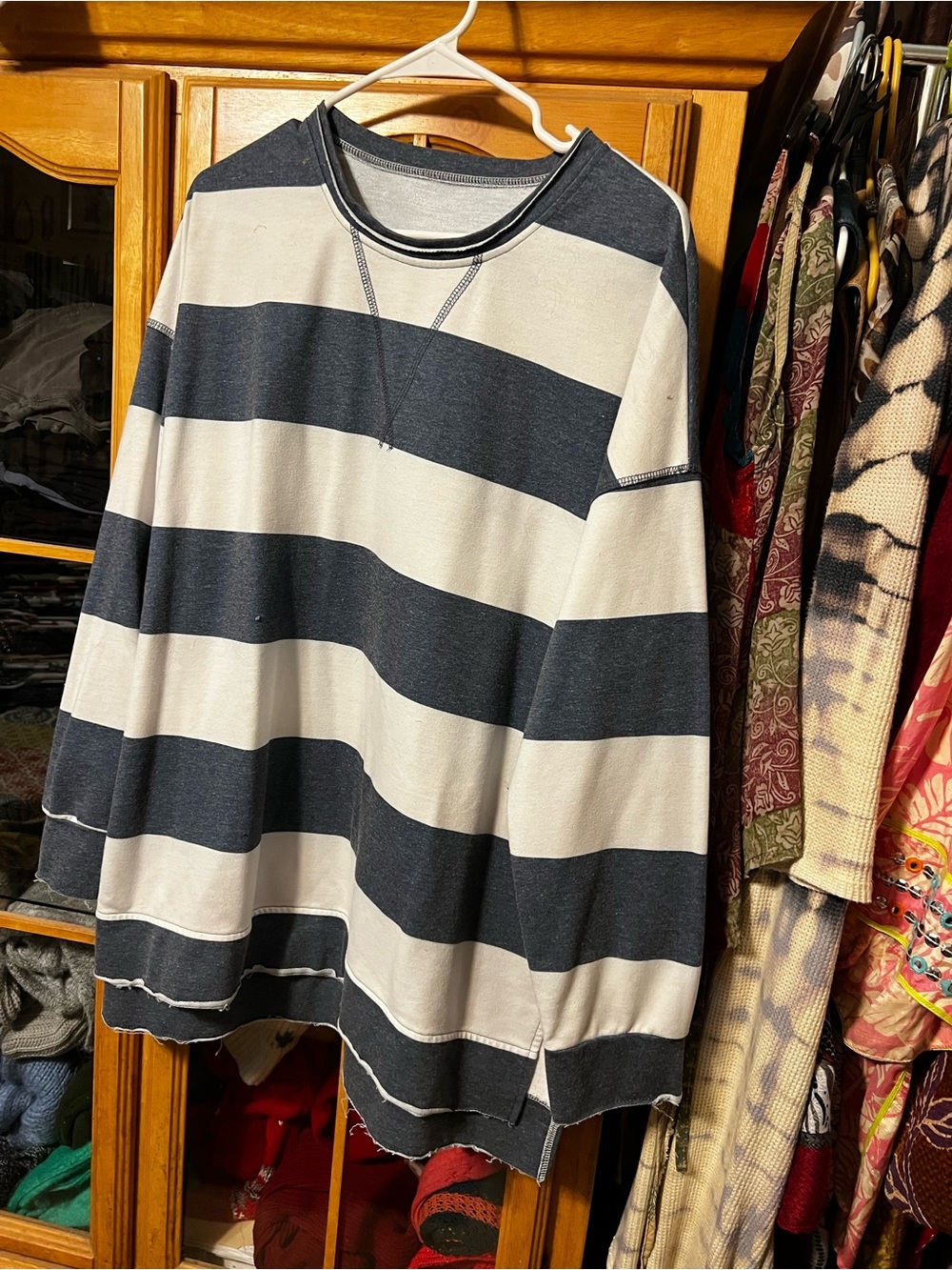 Striped Long-Sleeve Crewneck Shirt - Navy and White